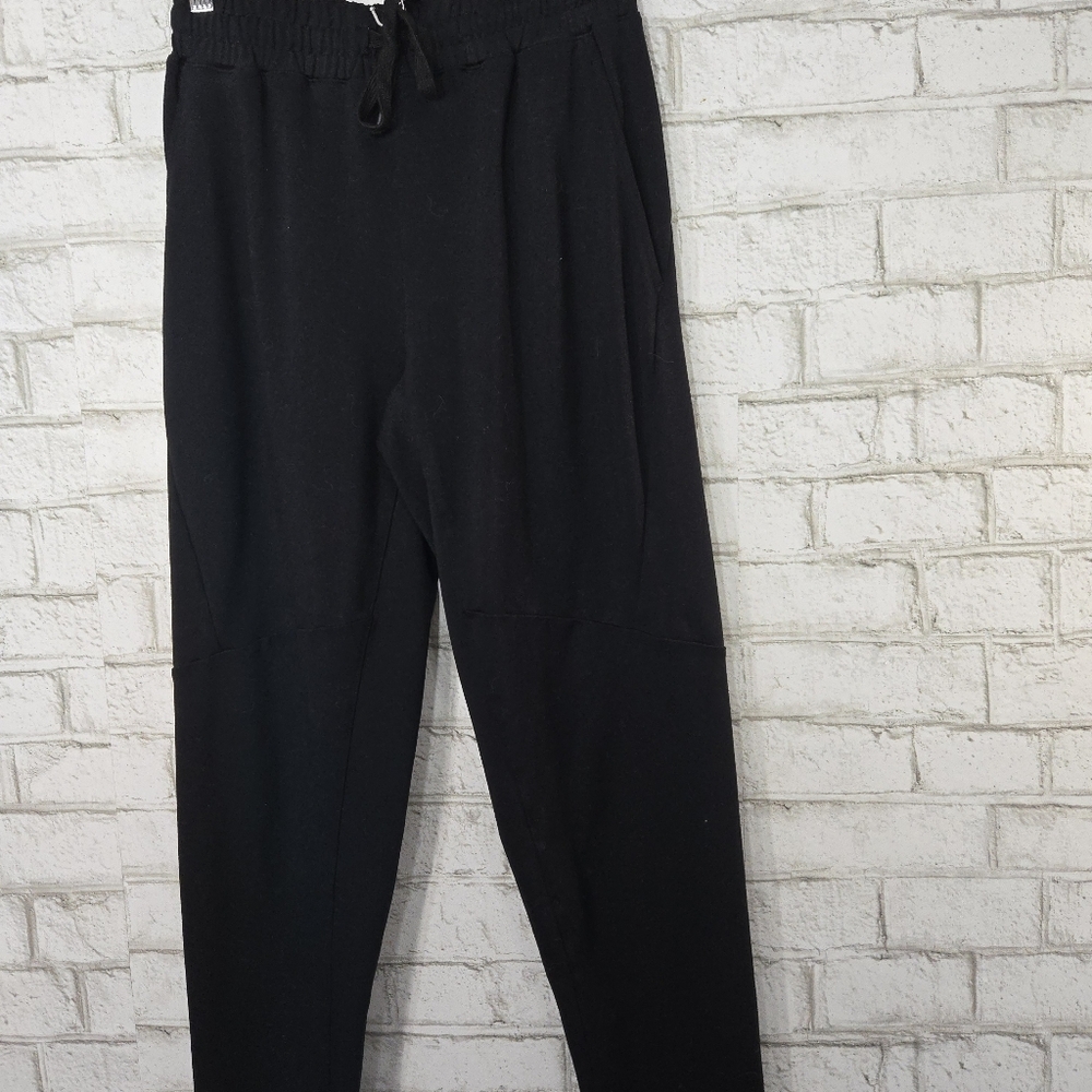 Balance Collection comfy black pants - Picture 5 of 15